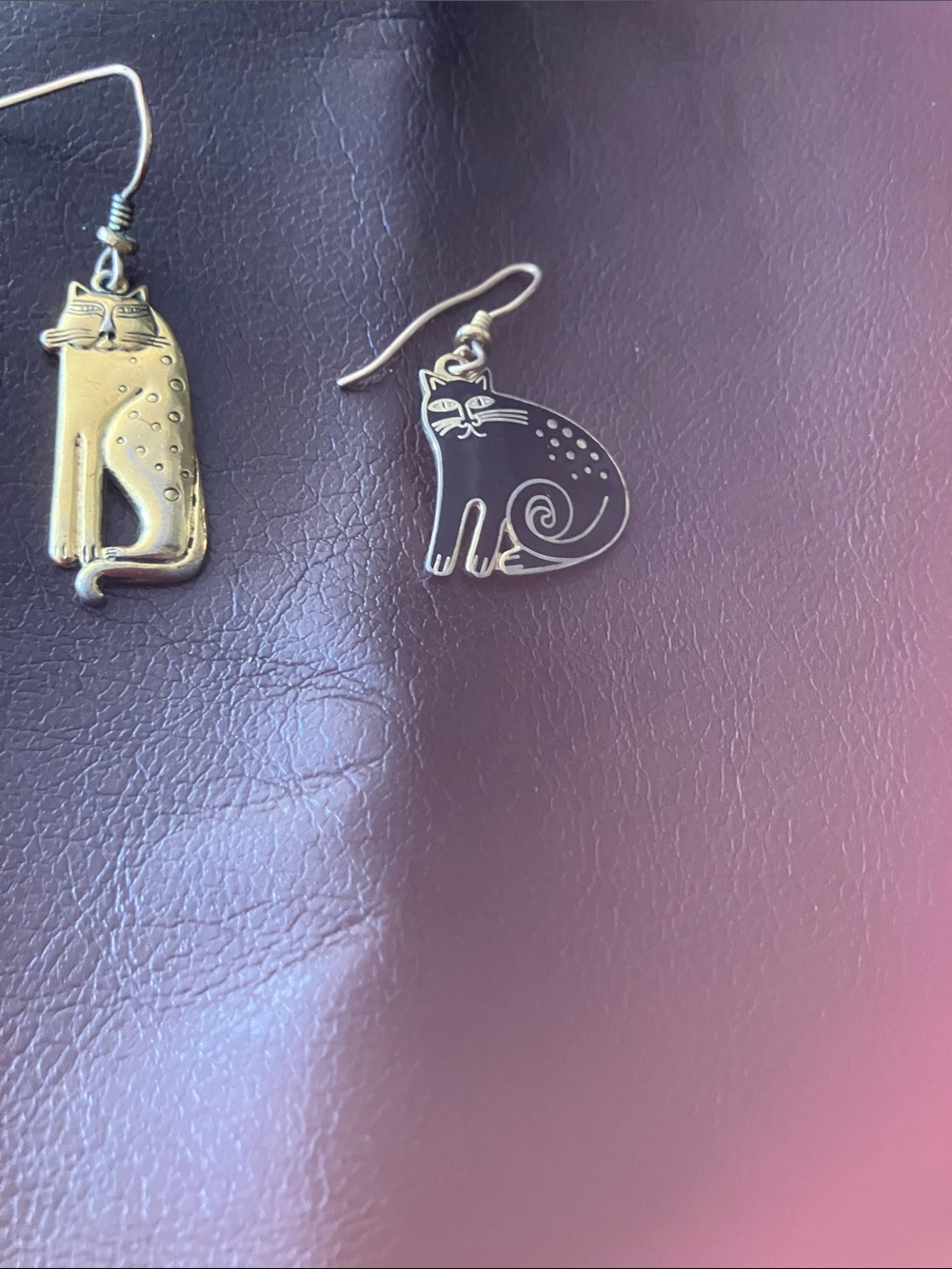 Vintage single Laurel Burch earrings